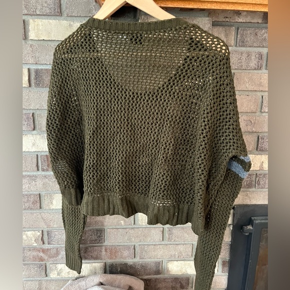 BDG Green Cropped Sweater - Picture 4 of 4